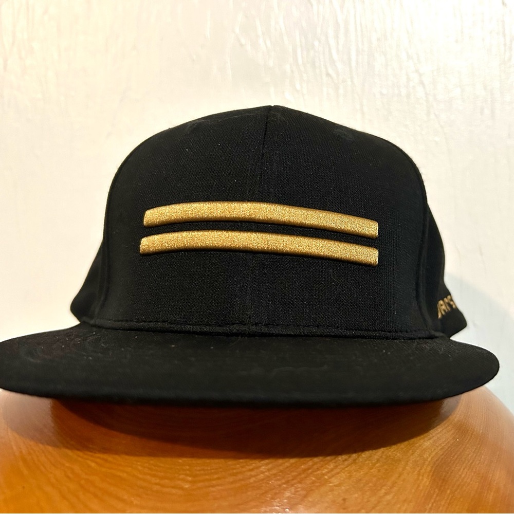 NWT OFFICIAL WARSTRIPE NATION LIGHTWEIGHT FITTED STRETCH SZ L/XL